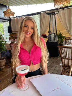 Афельни эскорт в городе Дубай