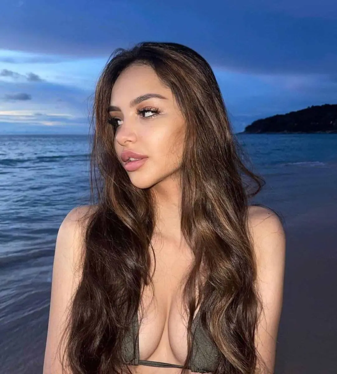 Алинни эскорт в городе Дубай