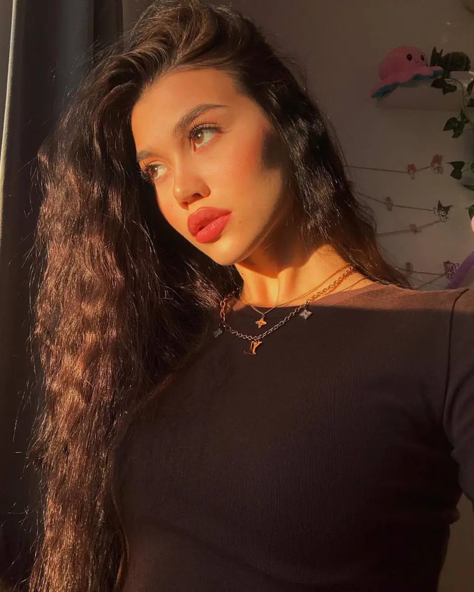 Амели эскорт в городе Дубай