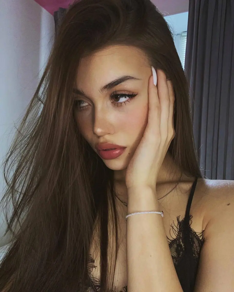 Амели эскорт в городе Дубай