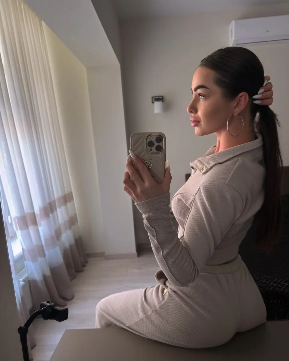 Estelle escort in Dubai