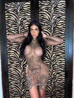 Фирника эскорт в городе Дубай