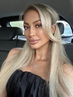 Искорка эскорт в городе Дубай