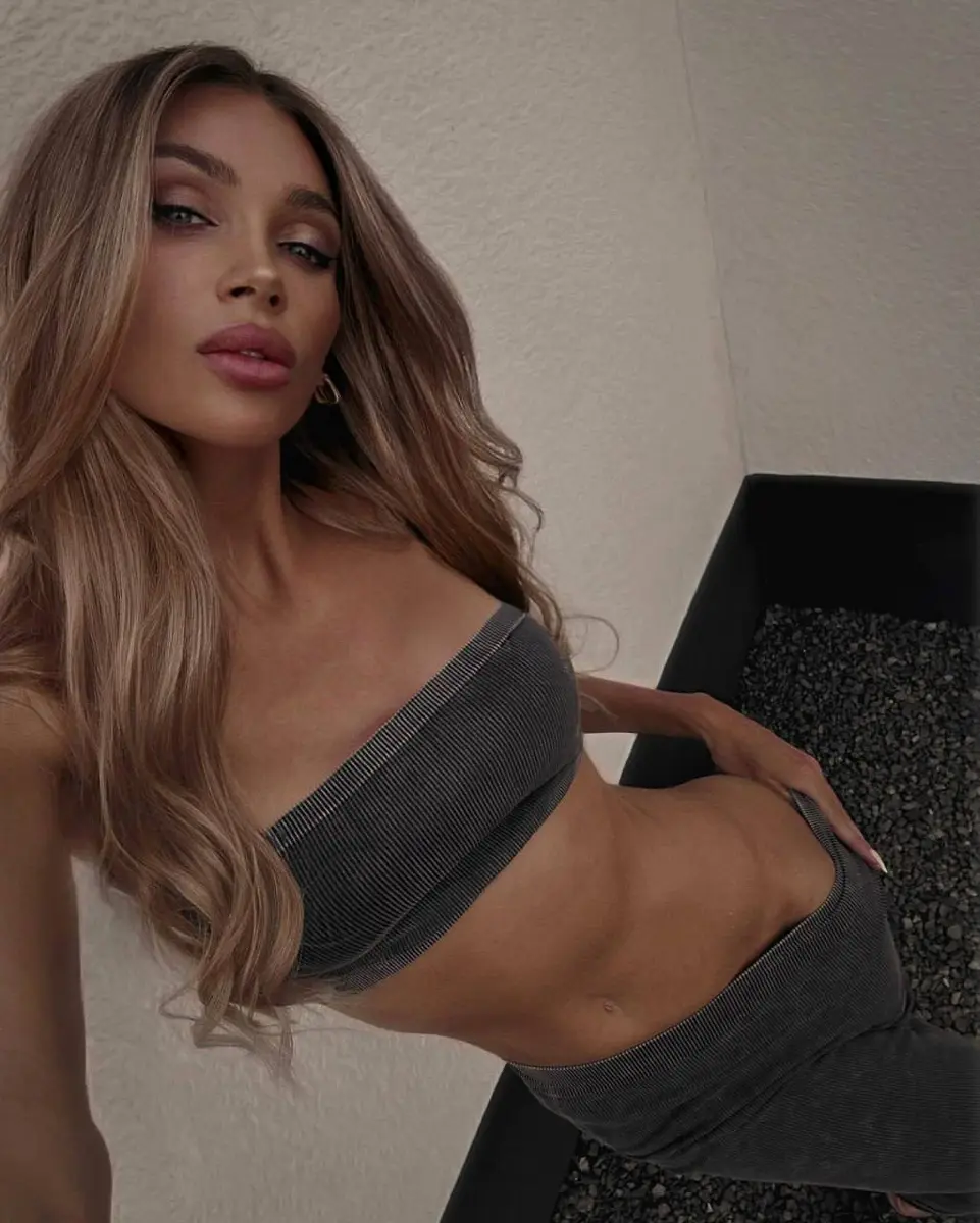 Айви эскорт в городе Дубай