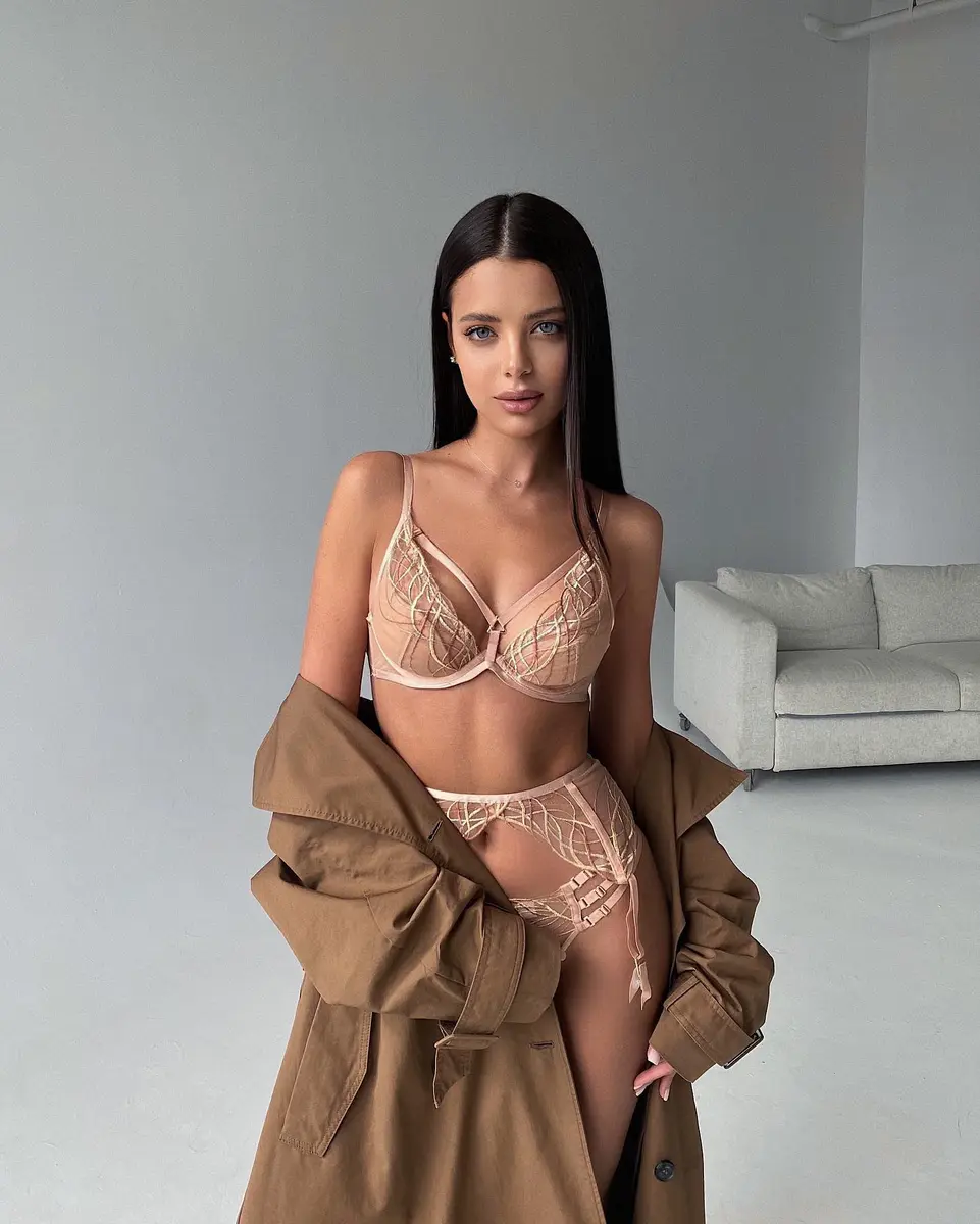 Кира эскорт в городе Дубай