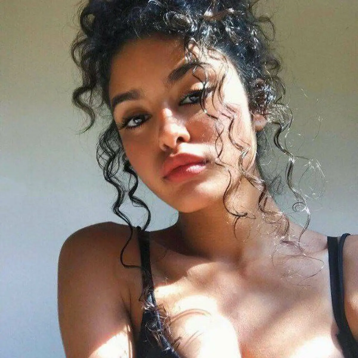 Кирал эскорт в городе Дубай