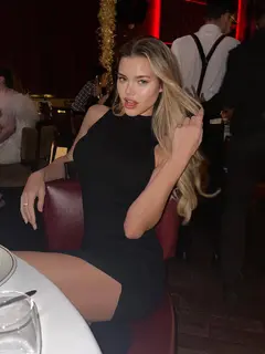 Макка эскорт в городе Дубай