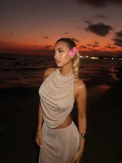 Неклита эскорт в городе Дубай