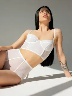 Нуми эскорт в городе Дубай