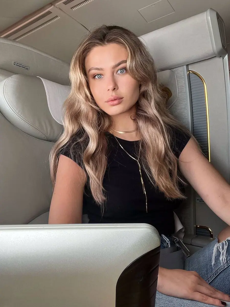 Селарин эскорт в городе Дубай