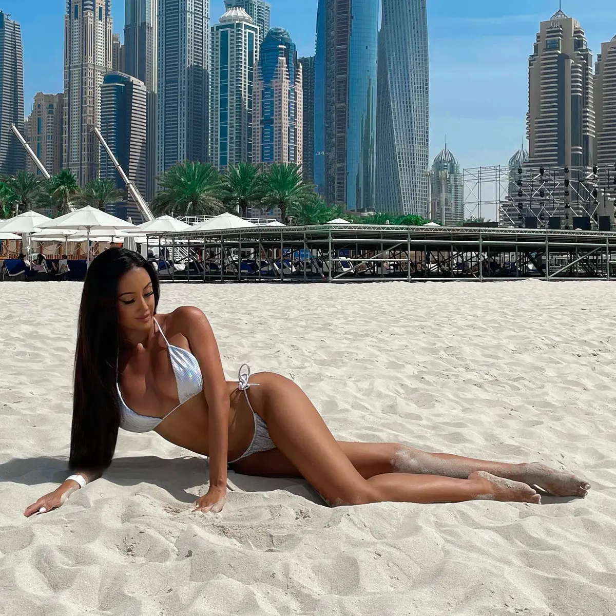 Velil эскорт в городе Дубай